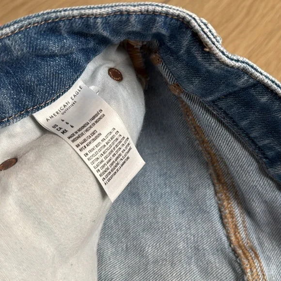 American Eagle Outfitters Blue Distressed Jean Shorts - Picture 9 of 10